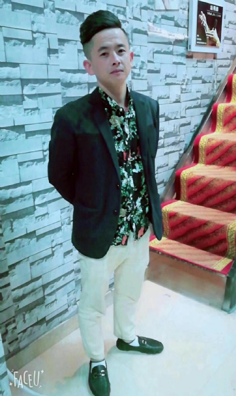 男人三十而立的第一张照片--吉安相亲服务中心