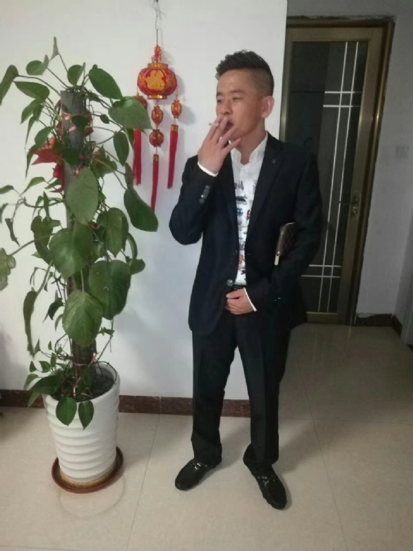 男人三十而立的第二张照片--吉安相亲服务中心