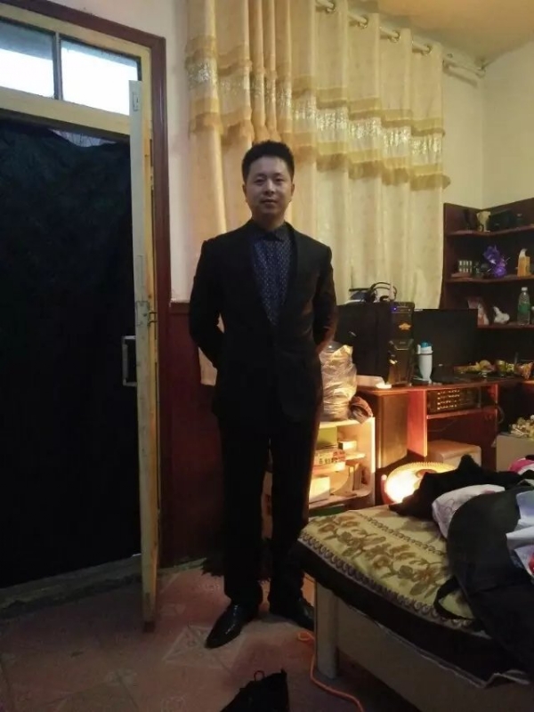 亮亮的第一张照片--吉安相亲服务中心