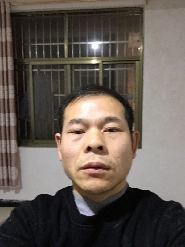 徐徐清风的第一张照片--吉安相亲服务中心