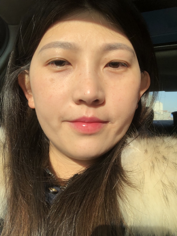 轻闭双眼的第一张照片--吉安相亲服务中心