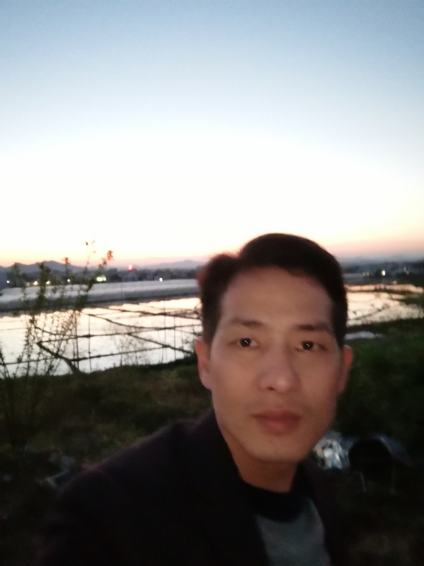 不忘初心的第一张照片--吉安相亲服务中心