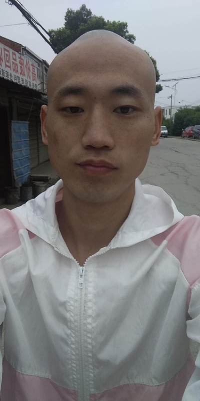 花花公子的第一张照片--吉安相亲服务中心
