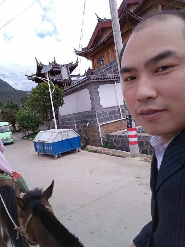 当代军人的第一张照片--吉安相亲服务中心