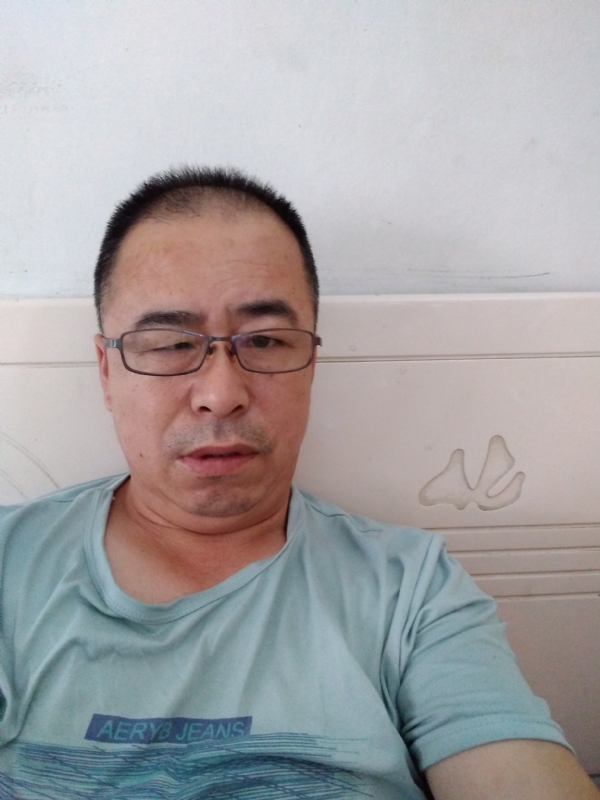 大叔的第一张照片--吉安相亲服务中心