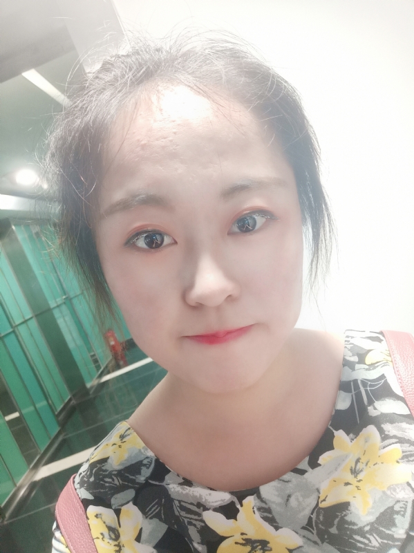 小花伞的第一张照片--吉安相亲服务中心