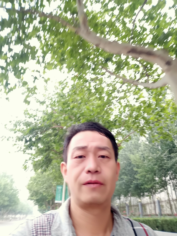 阳光的第一张照片--吉安相亲服务中心