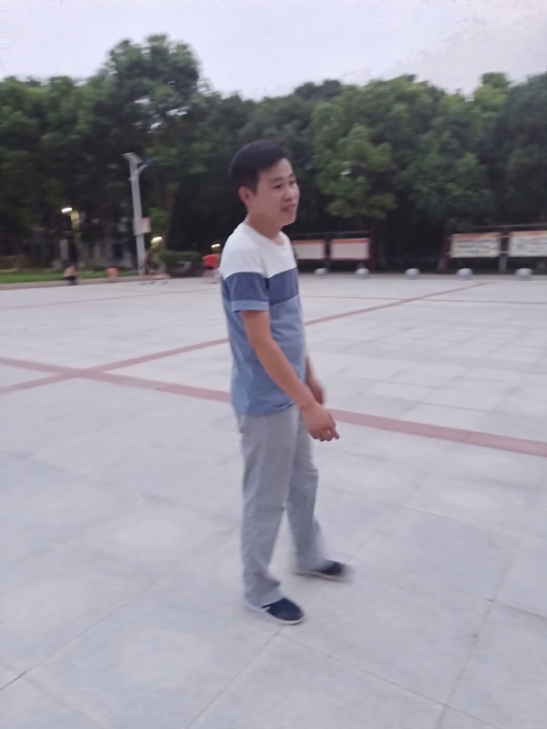 一笑的第一张照片--吉安相亲服务中心