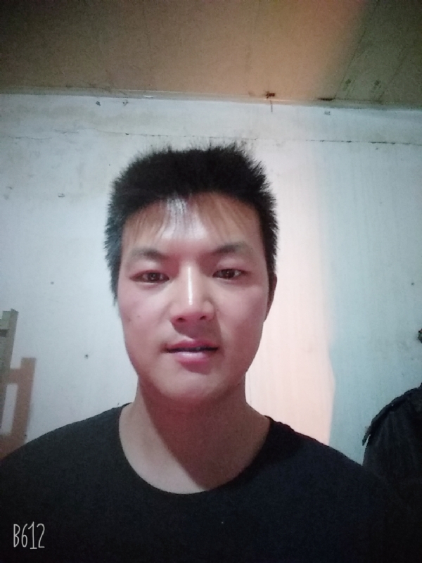 风轻云淡的第一张照片--吉安相亲服务中心