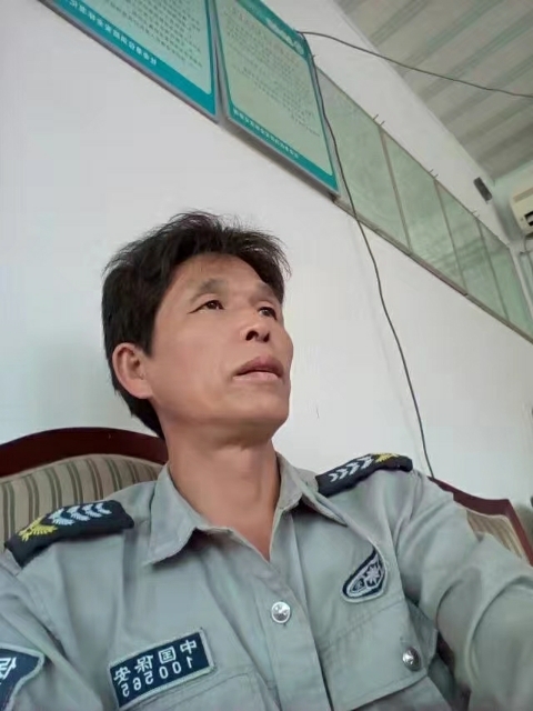 卧窗听雨的第一张照片--吉安相亲服务中心