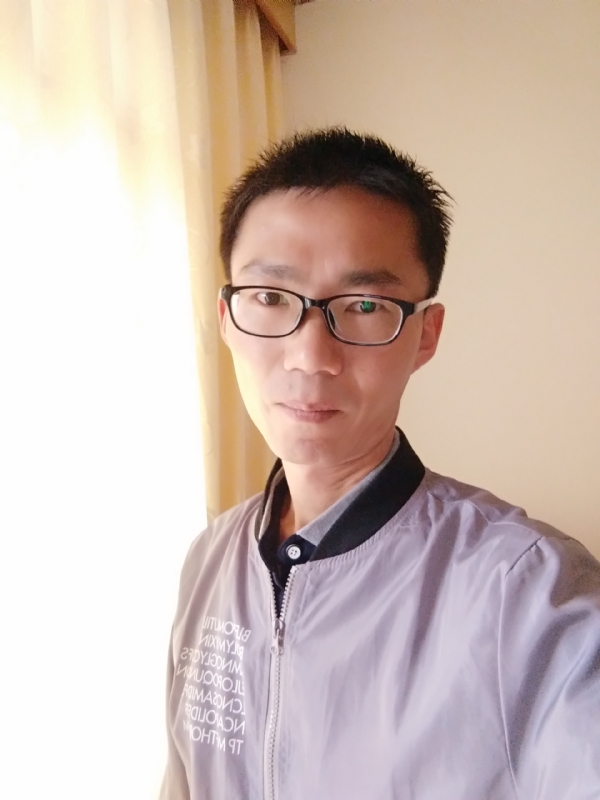 平凡的风的第二张照片--吉安相亲服务中心