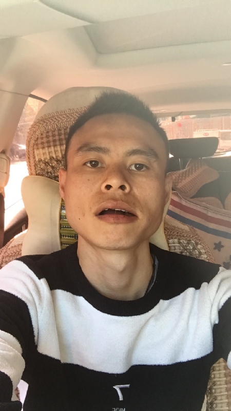 小何的第一张照片--吉安相亲服务中心