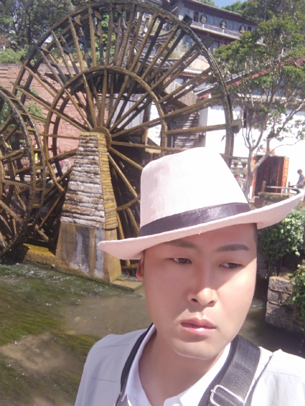 曲靖相亲的第一张照片--吉安相亲服务中心