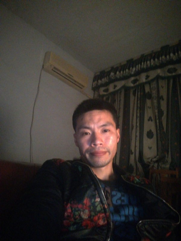 性情男儿的第一张照片--吉安相亲服务中心
