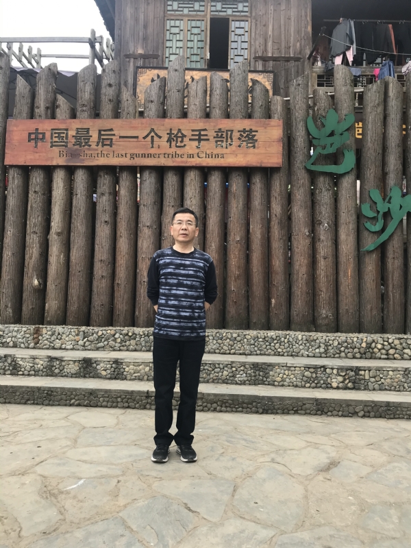 屯里的富豪的第一张照片--吉安相亲服务中心