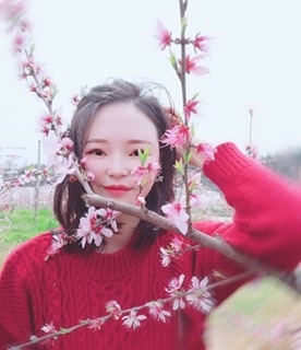 小桌子的第一张照片--吉安相亲服务中心