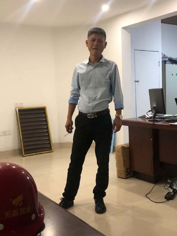 郁闷之中的第一张照片--吉安相亲服务中心