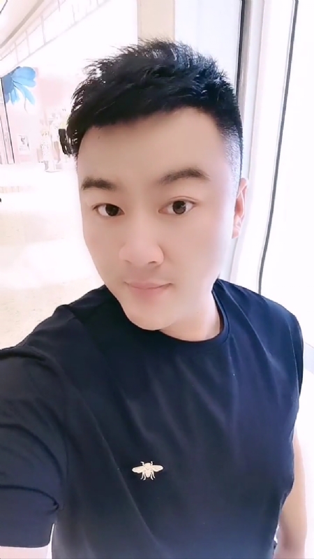 微风徐徐的第一张照片--吉安相亲服务中心