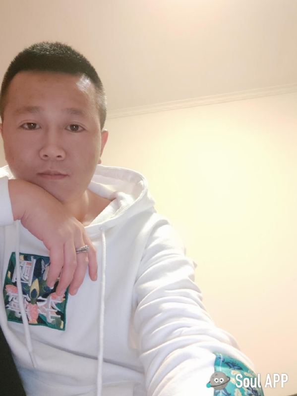 Away的第一张照片--吉安相亲服务中心