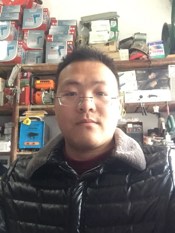 鼎福的第一张照片--吉安相亲服务中心