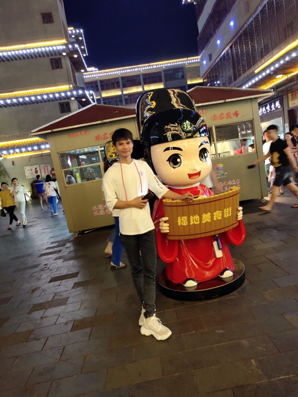 圆嘟嘟的瘦子的第一张照片--吉安相亲服务中心