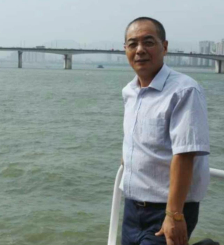 辛民的第二张照片--吉安相亲服务中心