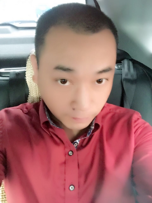 在一个路口等的第一张照片--吉安相亲服务中心