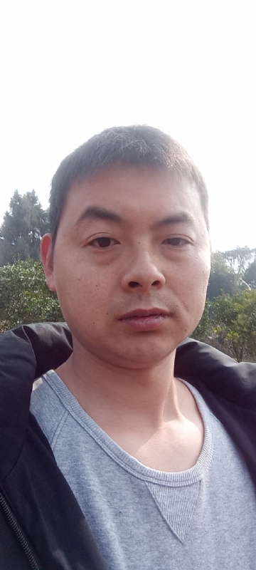 亲亲抱抱我爱你的第一张照片--吉安相亲服务中心