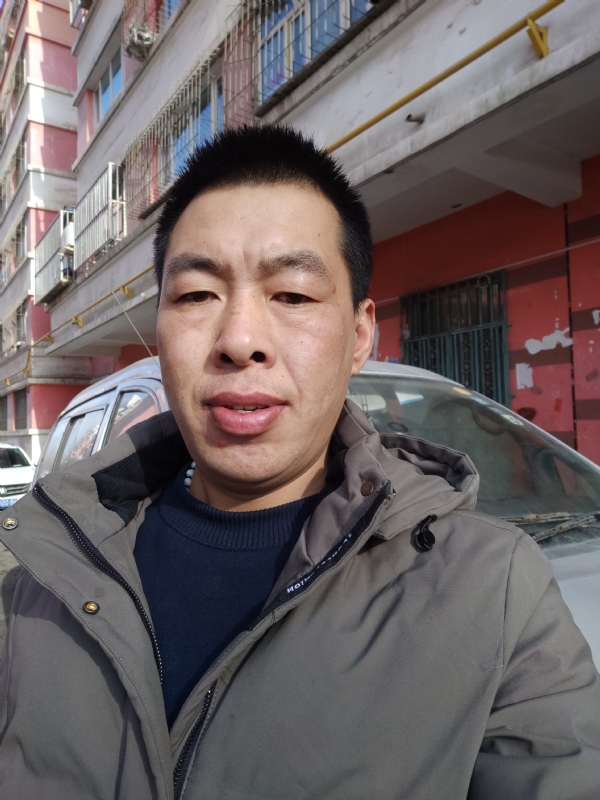 华哥的第一张照片--吉安相亲服务中心