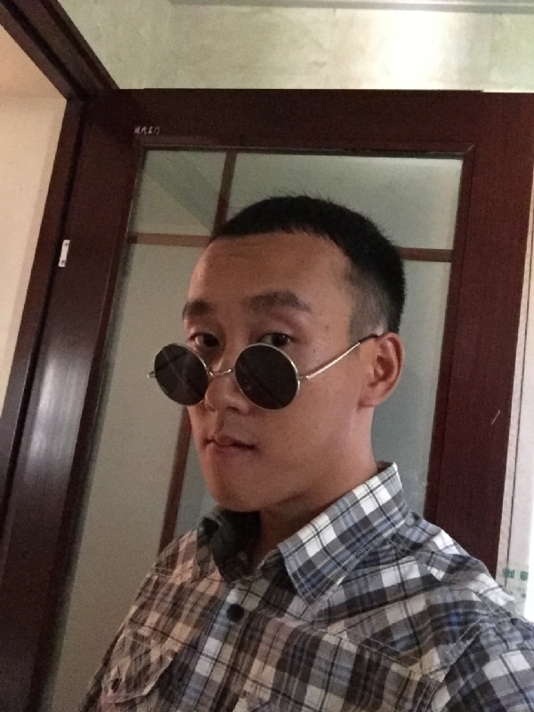 悲喜的第一张照片--吉安相亲服务中心