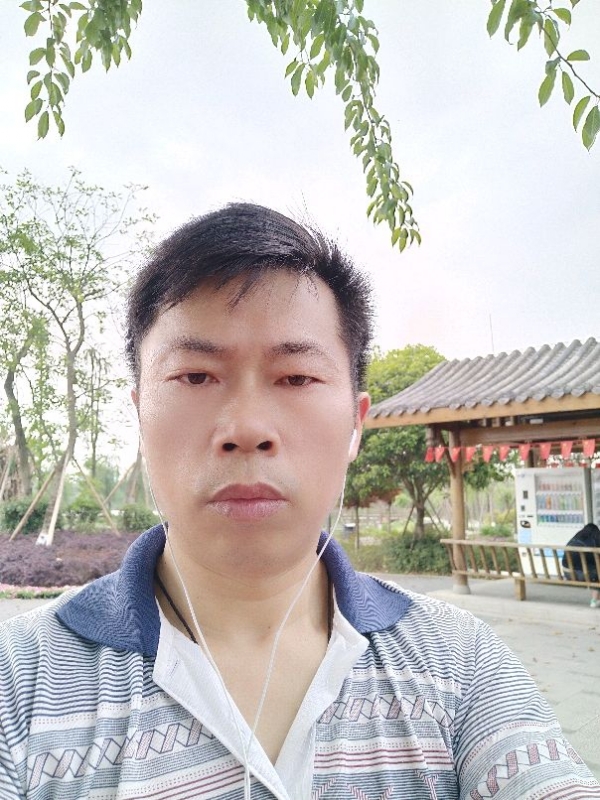 一个人的孤单的第一张照片--吉安相亲服务中心