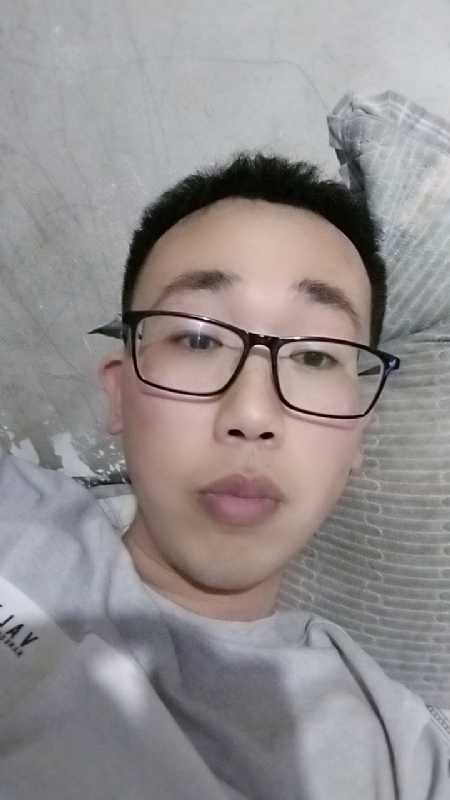 喜欢比我大的女人的第一张照片--吉安相亲服务中心