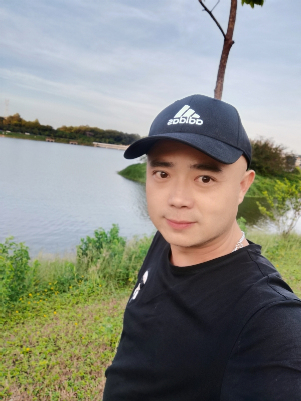 石头哥的第一张照片--吉安相亲服务中心