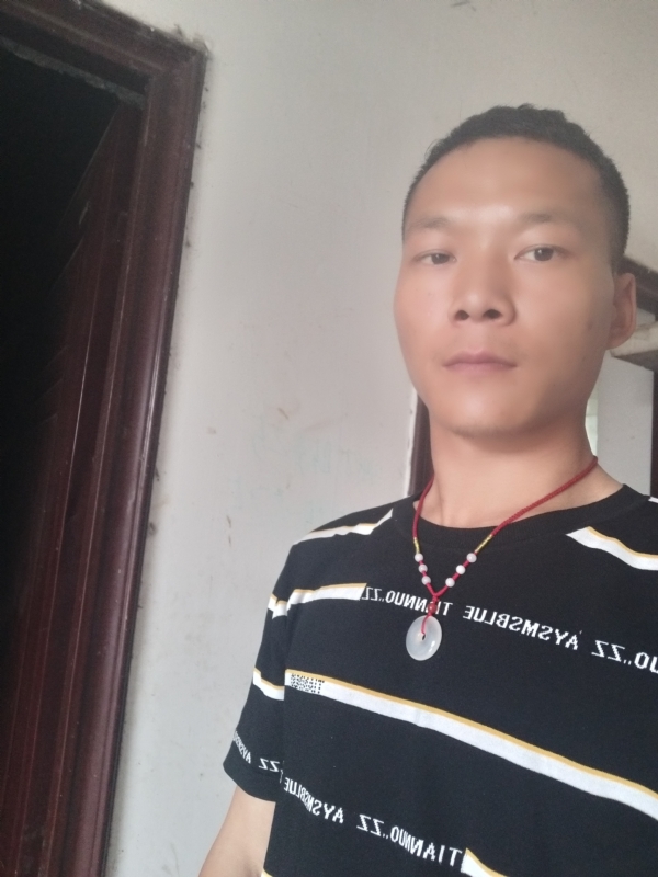 爱，请深爱的第二张照片--吉安相亲服务中心