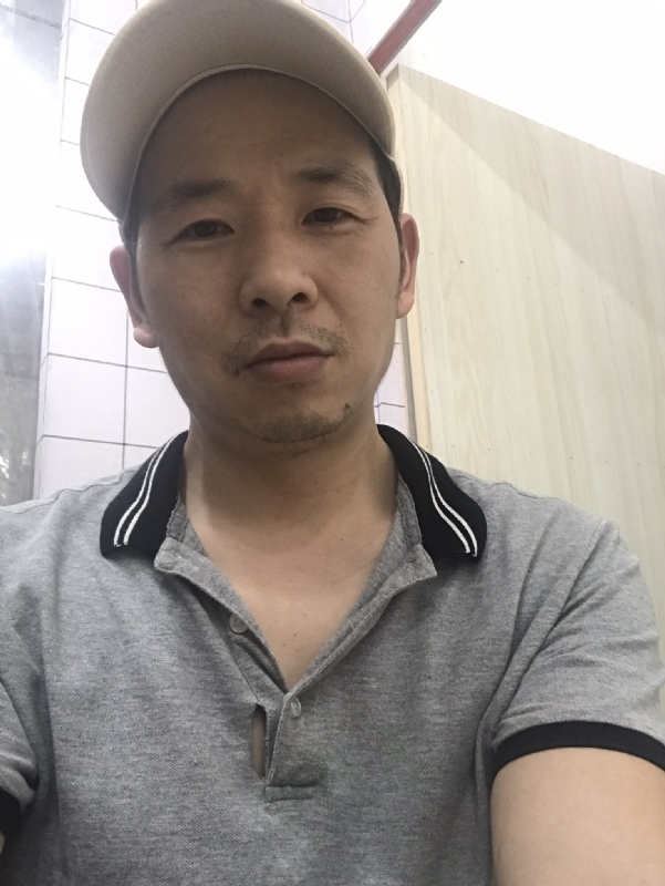 老何的第一张照片--吉安相亲服务中心