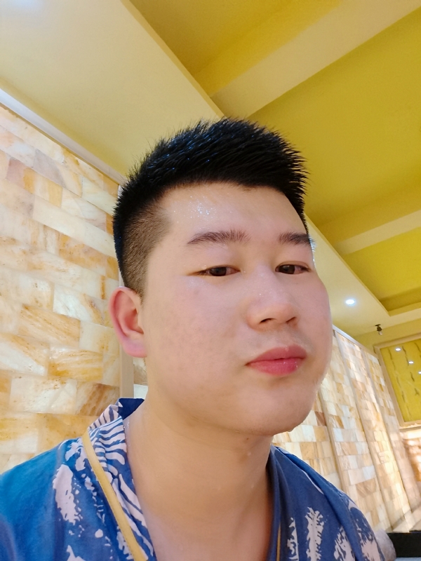 六月与阿十二的第一张照片--吉安相亲服务中心