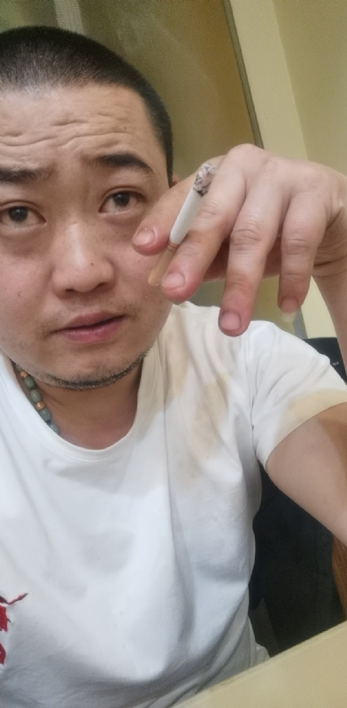 孤独的螃蟹的第一张照片--吉安相亲服务中心