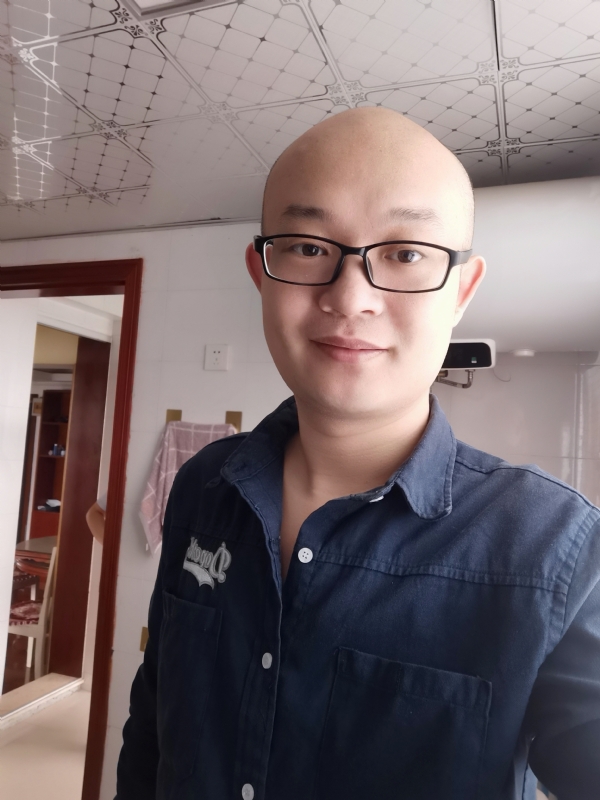 凝望远方的第一张照片--吉安相亲服务中心