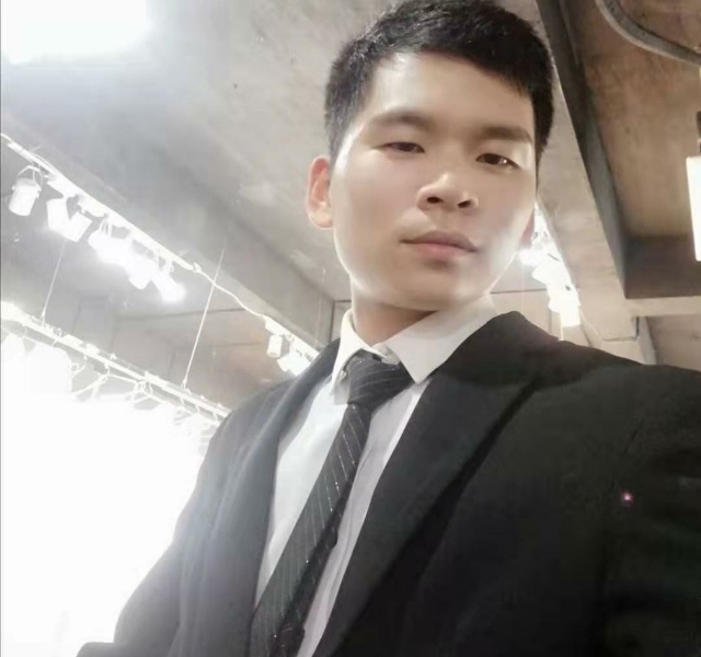 凌晨三点三分的第二张照片--吉安相亲服务中心