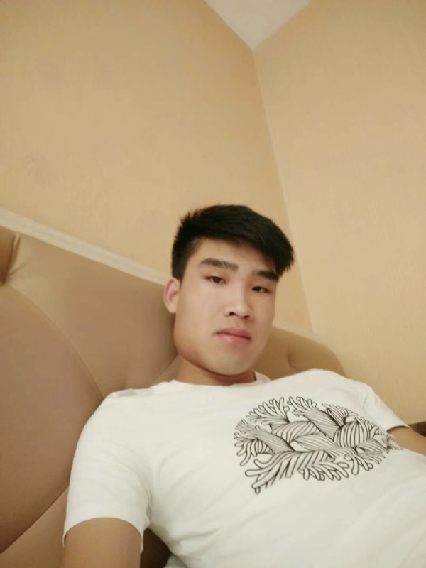 谁不曾孤单上路的第一张照片--吉安相亲服务中心