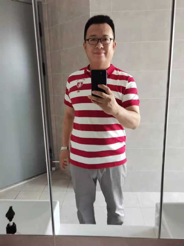 行走的打桩机的第一张照片--吉安相亲服务中心