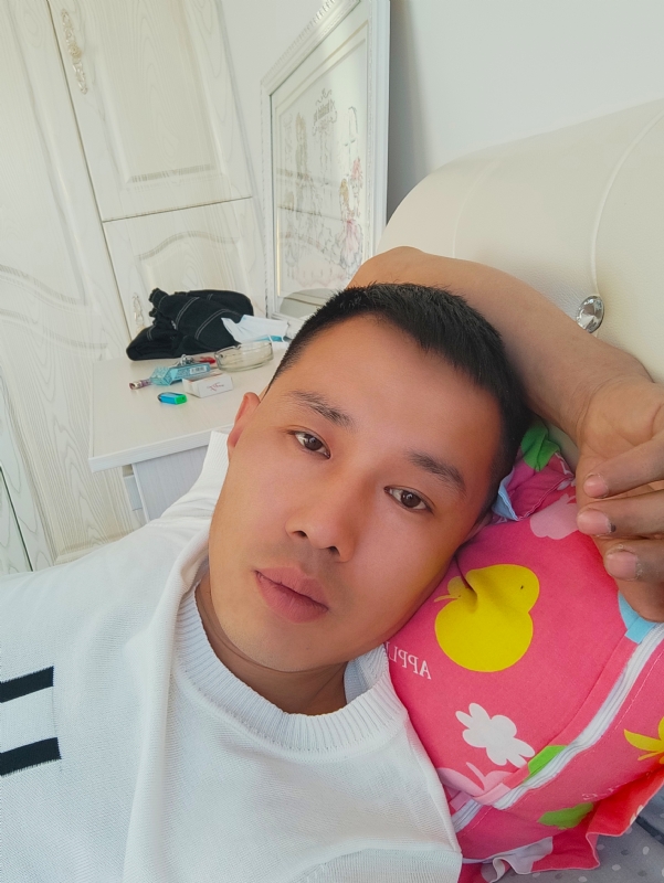 一个人的第一张照片--吉安相亲服务中心