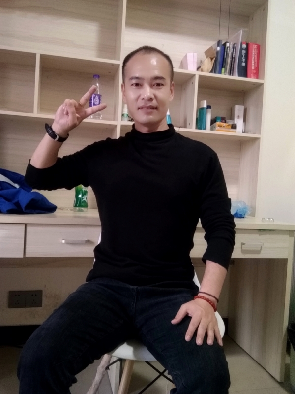 熊大与熊二的第一张照片--吉安相亲服务中心