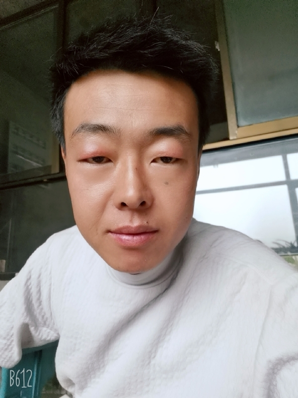 缺爱80后的第一张照片--吉安相亲服务中心