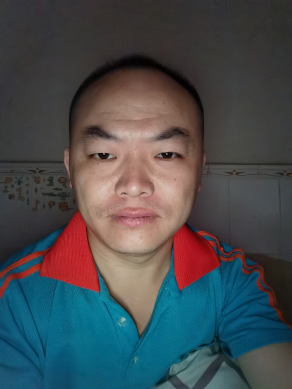与子携老的第三张照片--吉安相亲服务中心