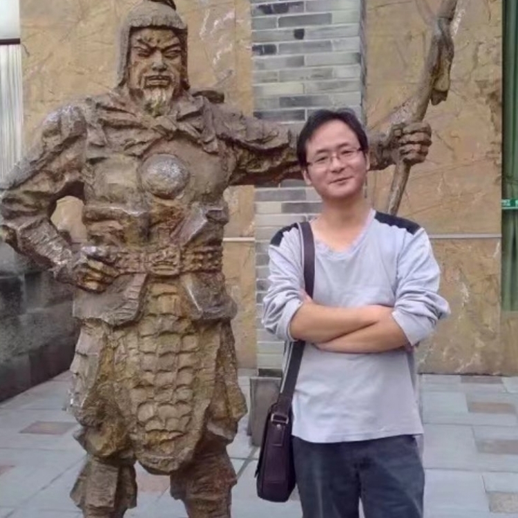 孤狼的第三张照片--吉安相亲服务中心