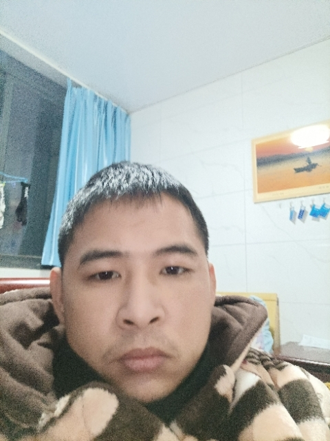 寂寞的第二张照片--吉安相亲服务中心