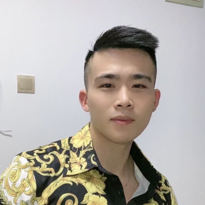迷彩冲锋衣的第一张照片--吉安相亲服务中心