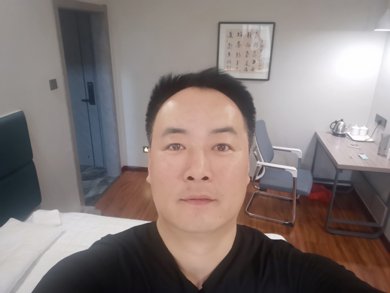 莫待花落空折枝的第一张照片--吉安相亲服务中心