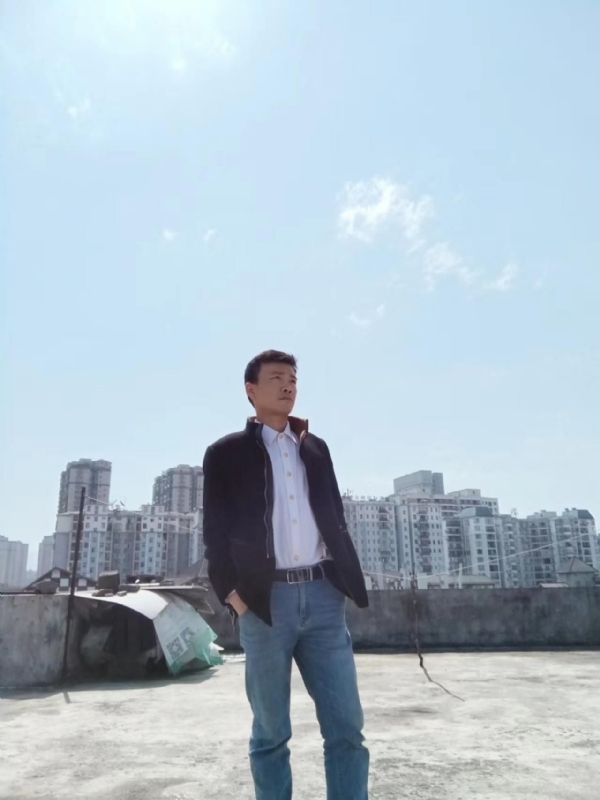 蓝色心情的第一张照片--吉安相亲服务中心